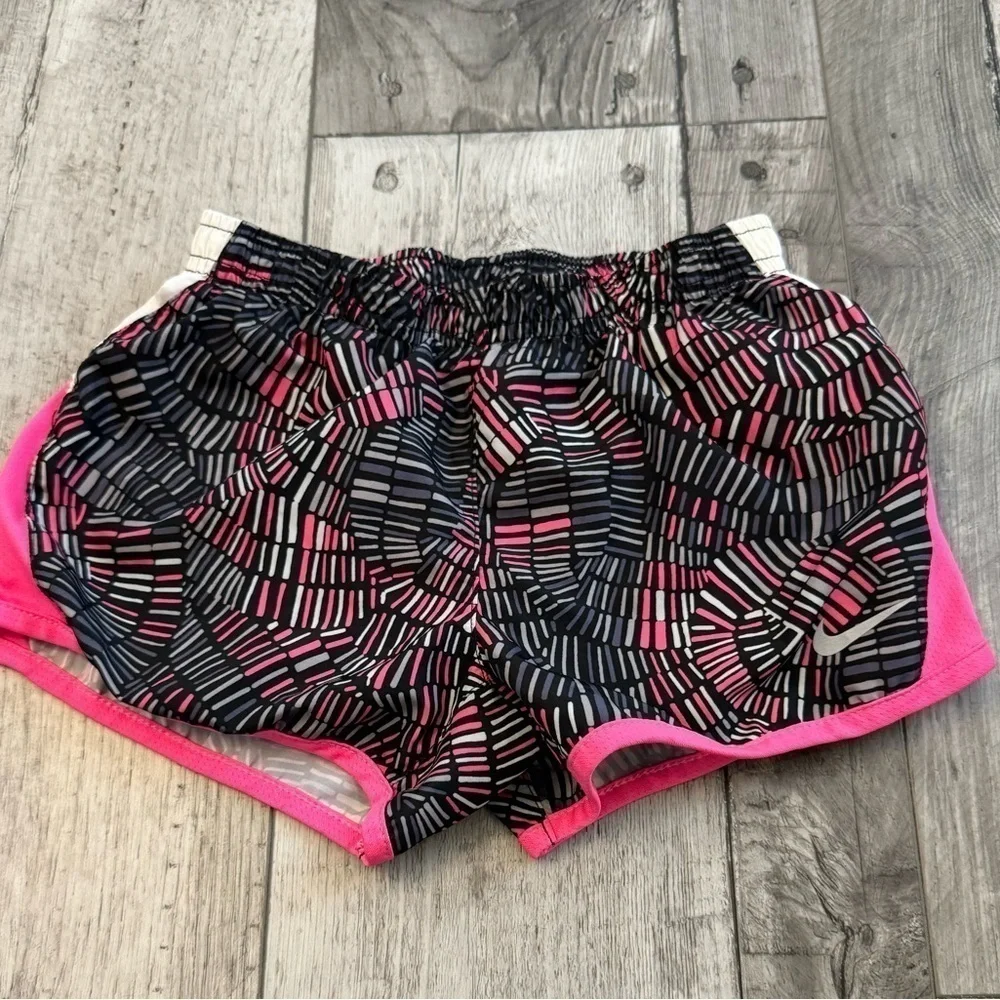 Nike Dri-Fit Tempo Girls Running Shorts Pink Black Abstract 6X